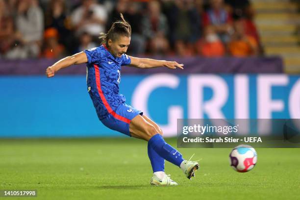 Eve Perisset of France scores their team's first goal from the penalty spot during the UEFA Women's Euro 2022 Quarter Final match between France and...