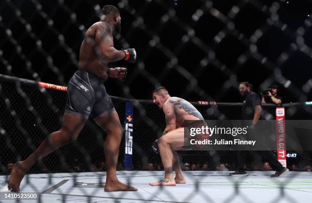 Tom Aspinall of England gets injured in the first round of his Heavyweight bout against Curtis Blaydes of USA during UFC Fight Night at O2 Arena on...