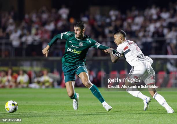 Pedro Raul of Goias and Diego of Sao Paulo fight for the ball during a match between Sao Paulo and Goias as part of Brasileirao Series A 2022 at...