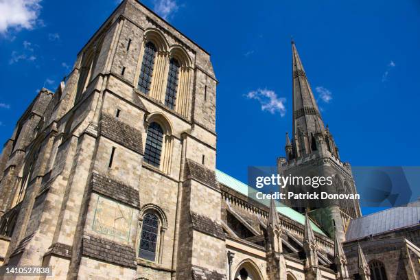 chichester cathedral, west sussex, england - west sussex stock-fotos und bilder