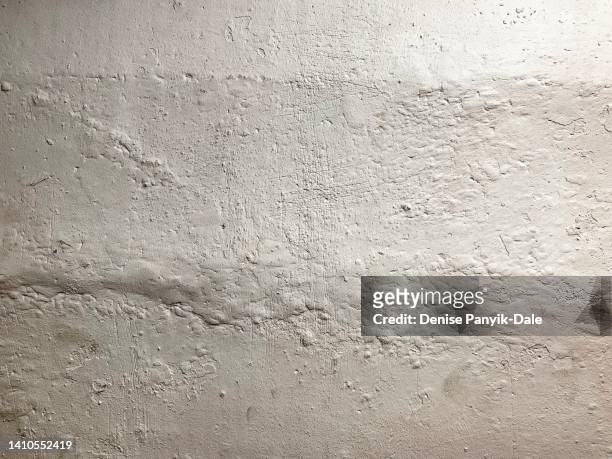 painted concrete block wall - panyik-dale stock pictures, royalty-free photos & images