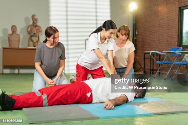 Woman Cpr 348 Black Woman Cpr Stock Photos, High-Res Pictures, and Images - Getty ...