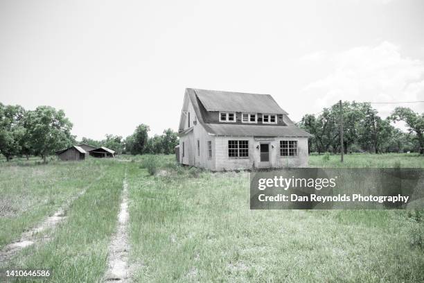 abandoned old barn - art for wall space - georgia country stock pictures, royalty-free photos & images