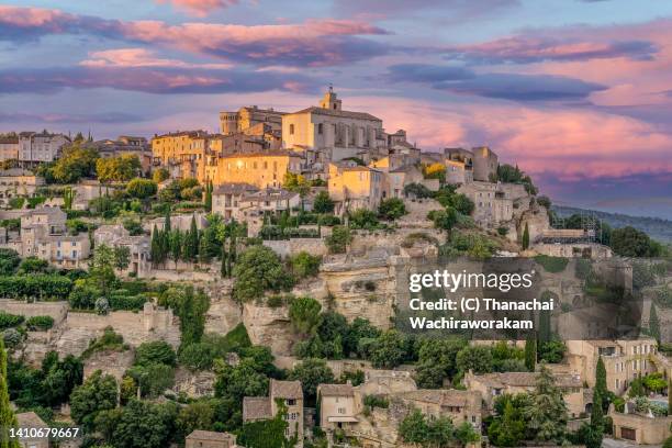 gordes, provence, france - vaucluse stock pictures, royalty-free photos & images