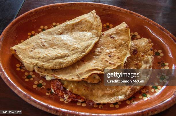 quesadilla - tortilla flatbread stock-fotos und bilder