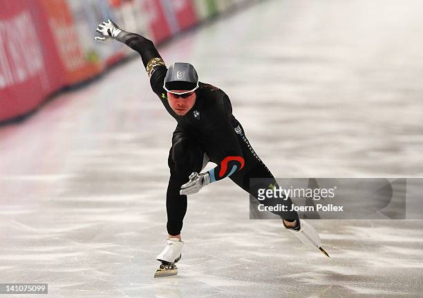 Tucker Fredericks of USA competes in the 500m heats during Day 2 of the Essent ISU Speed Skating World Cup at Sportforum Berlin on March 10, 2012 in...