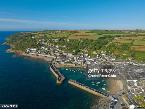 mousehole, cornwall, united kingdom - mouse hole stock pictures, royalty-free photos & images