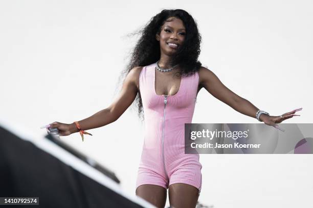 Monelo Rapper Age Monaleo Photos and Premium High Res Pictures - Getty Images