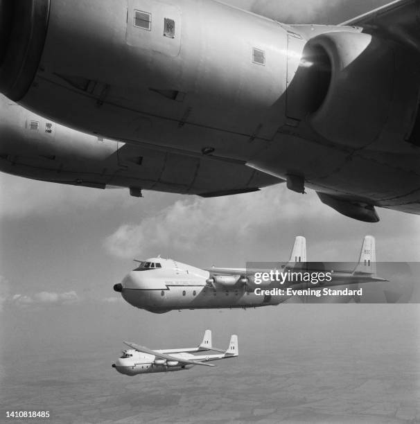 Aw660 Armstrong Whitworth Argosy Photos and Premium High Res Pictures - Getty ...