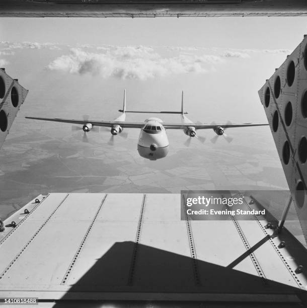 Aw660 Armstrong Whitworth Argosy Photos and Premium High Res Pictures - Getty ...