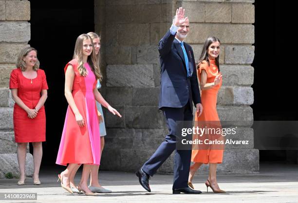 Princess Leonor of Spain, Princess Sofia of Spain, King Felipe VI of Spain and Queen Letizia of Spain wave as they depart the national offering to...