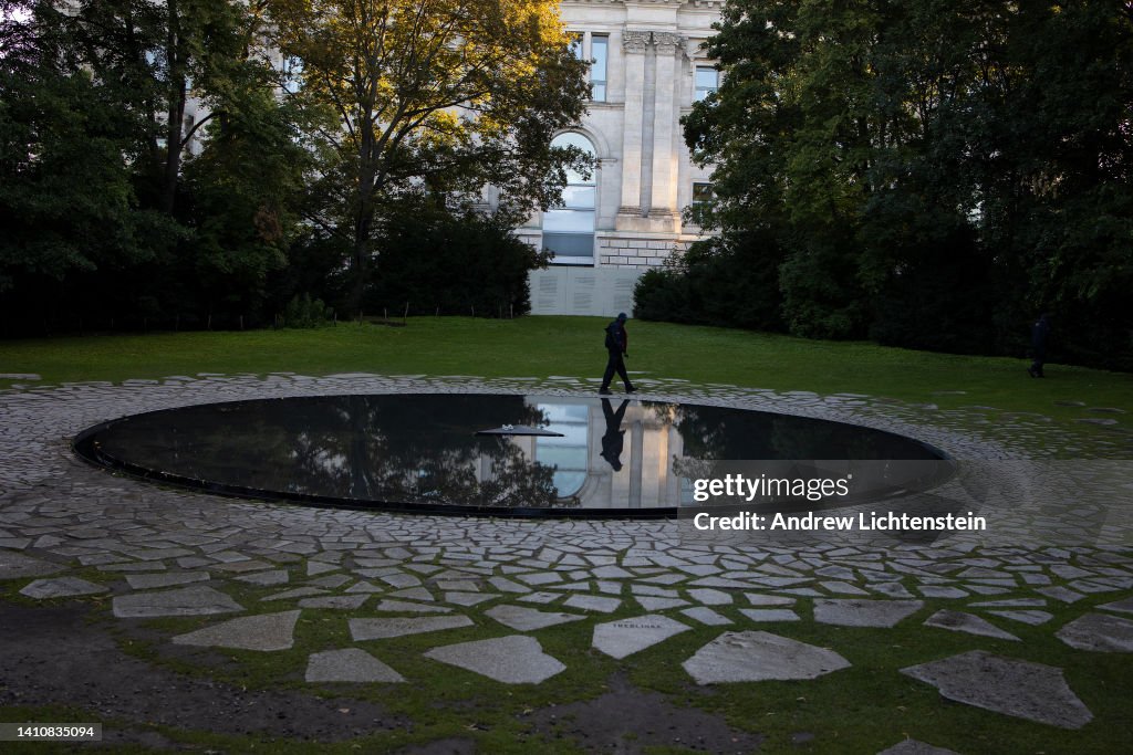Sinti and Roma holocaust memorial