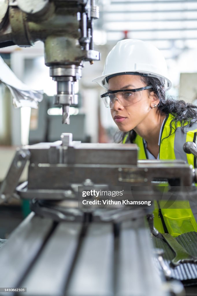 Process Engineer Woman Latin Women Engineer Working At Manufacturing Factory High-Res Stock ...