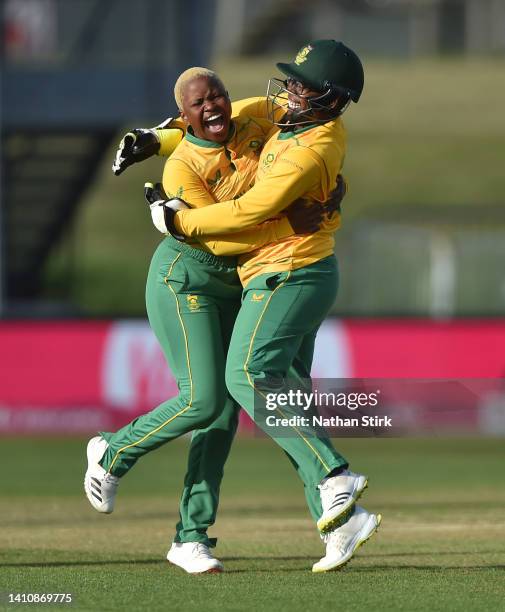 Nonkululeko Mlaba of South Africa celebrates with Sinalo Jafta after she gets Sophia Dunkley of England out during the 3rd Vitality IT20 match...