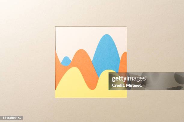 Wave Graph Paper Papercraft Chart Fotografías e imágenes de stock - Getty Images