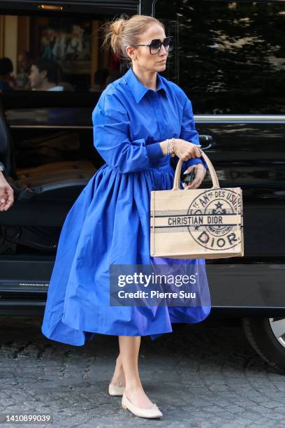 Jennifer Lopez is seen arriving at Le Flore en l'Île on July 25, 2022 in Paris, France.