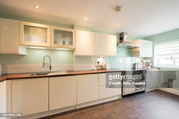 property kitchen interiors - downlight stock-fotos und bilder