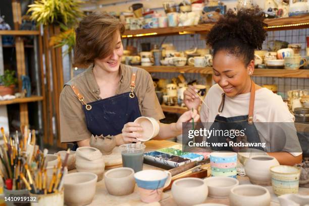 Session de peinture sur céramique au Céramicafé Geneviève 4