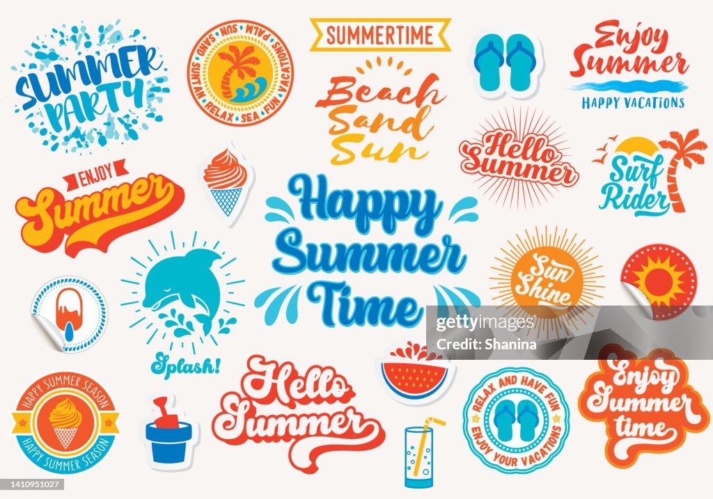 Sommerliche Etiketten und Symbole Kollektion