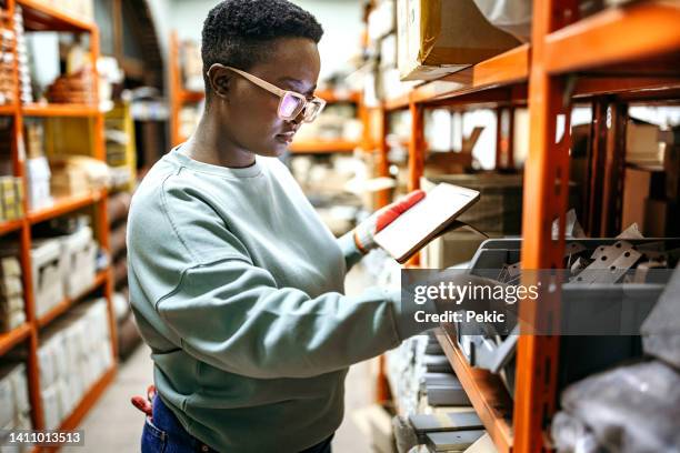 Shift In Store Night Shift Store Photos and Premium High Res Pictures - Getty Images