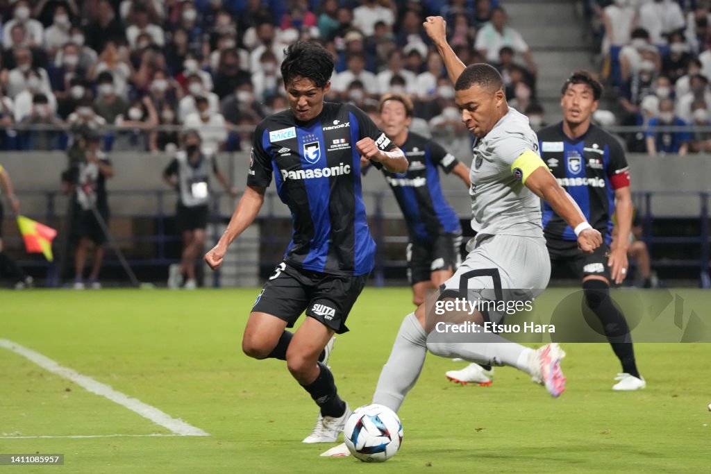 Paris Saint-Germain v Gamba Osaka - Preseason Friendly