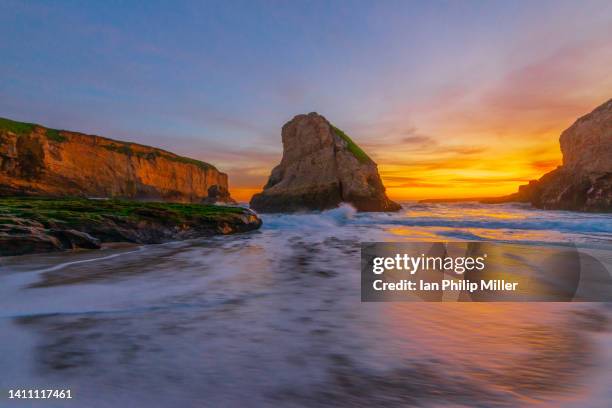 shark fin cove at sunset - davenport california stock pictures, royalty-free photos & images