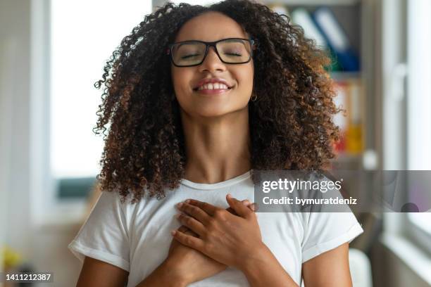 gracias a dios, mi - dios fotografías e imágenes de stock