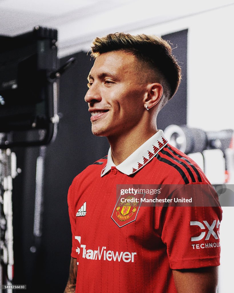Manchester United Unveil New Signing Lisandro Martinez