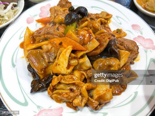 sautéed pork offal (liver, intestine, etc.) - liver offal stock pictures, royalty-free photos & images