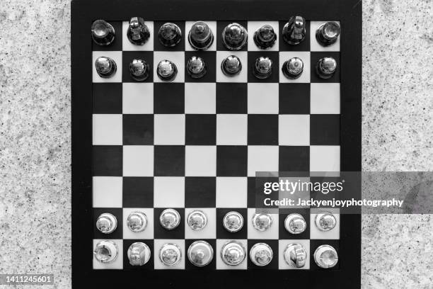 chess board - chess board stockfoto's en -beelden