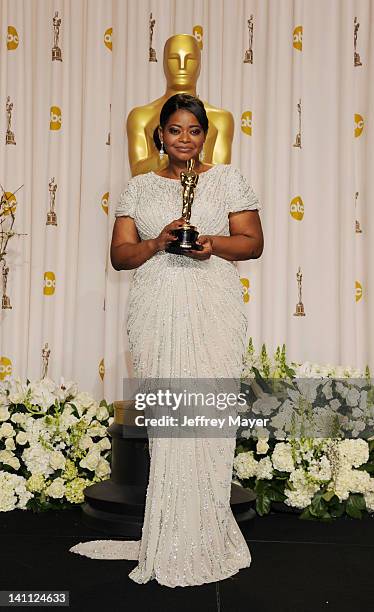 Octavia Spencer poses in the press room at the 84th Annual Academy Awards held at Hollywood & Highland Center on February 26, 2012 in Hollywood,...