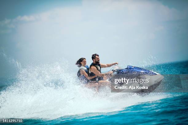 jet ski adventure. - motorboot varen stockfoto's en -beelden