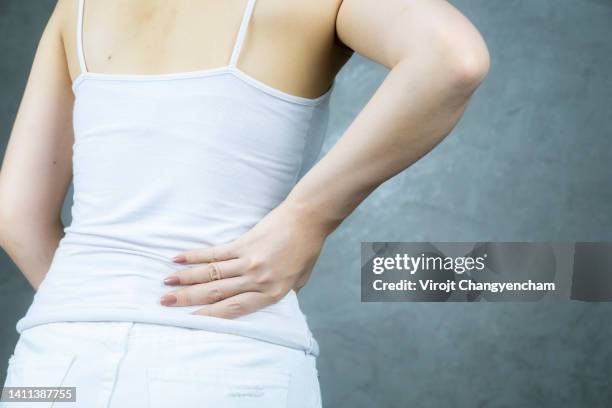 back pain woman - lower back 個照片及圖片檔