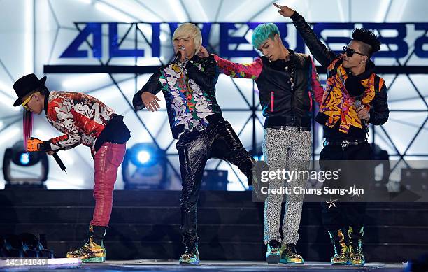 Big Bang Concert Photos and Premium High Res Pictures - Getty Images