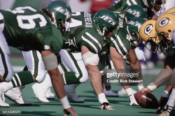 Scott Mersereau Nose Tackle Photos and Premium High Res Pictures - Getty Images