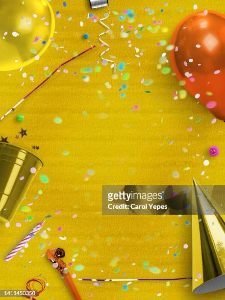 top view party frame with confetti, ribbons, glitter - birthday streamers stock-fotos und bilder
