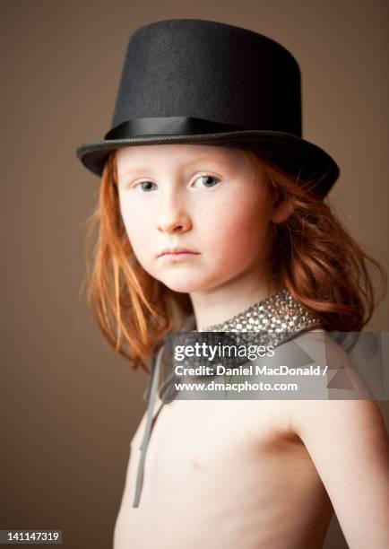 young girl with black top hat - met juwelen bezet stockfoto's en -beelden