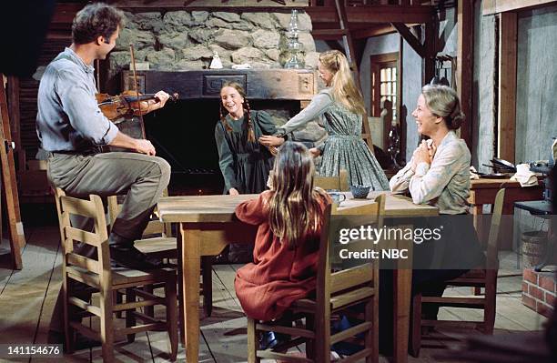 The Handyman" Episode 4 -- Aired -- Pictured: Gil Gerard as Chris Nelson, Melissa Gilbert as Laura Ingalls Wilder, Melissa Sue Anderson as Mary...