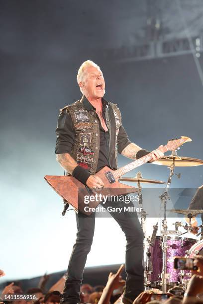 James Hetfield of Metallica performs in concert during day 1 of Lollapalooza at Grant Park on July 28, 2022 in Chicago, Illinois.