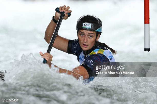 Mallory Franklin of Team Great Britain competes in the Women's Canoe Slalom Heats 1st Run during day three of the 2022 ICF Canoe Slalom World...