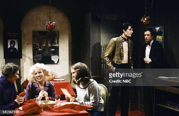 Episode 13 -- Pictured: Ann Risley as patron, Denny Dillion as patron, Gail Matthius as patron, Charles Rocket as Joey, Ray Sharkey as Vinnie during...