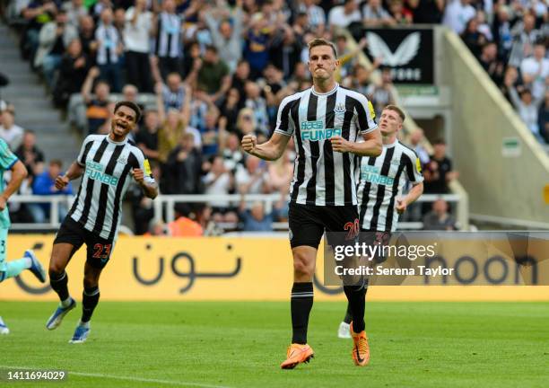 Chris Wood of Newcastle United scores the opening goal from the penalty spot during the Pre Season Friendly between Newcastle United and Atalanta...
