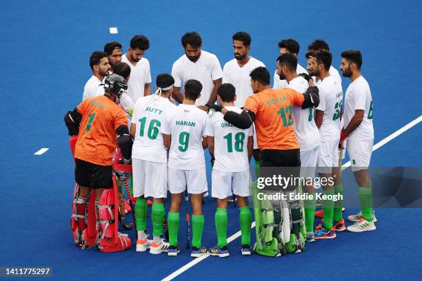 Team Pakistan huddle during the Men's Hockey Pool A match between South Africa and Pakistan on day two of the Birmingham 2022 Commonwealth Games at...