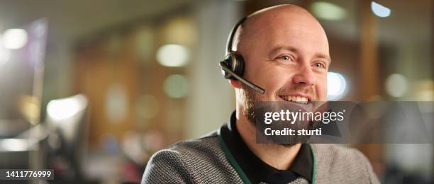 customer service representative - call center agents stock pictures, royalty-free photos & images