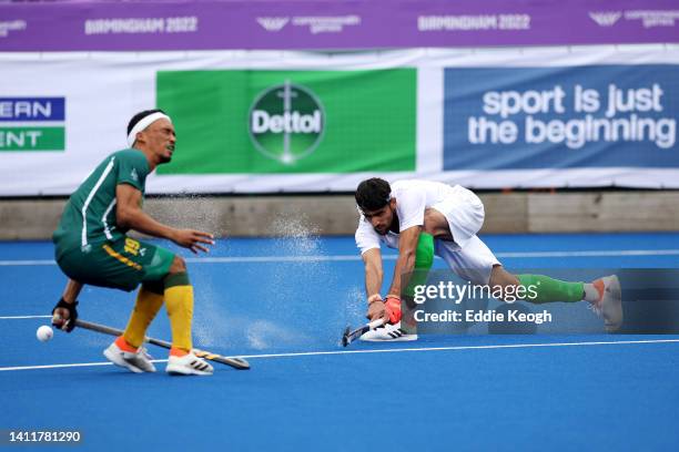 Ammad Butt of Team Pakistan competes during the Men's Hockey Pool A match between South Africa and Pakistan on day two of the Birmingham 2022...