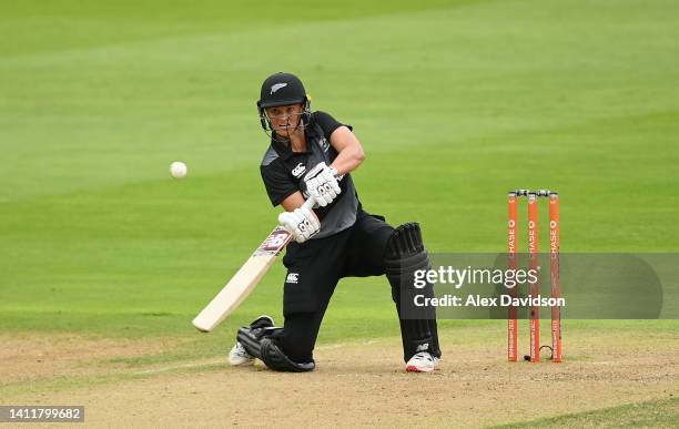 Suzie Bates of Team New Zealand scoops the ball during the Cricket T20 Preliminary Round Group B match between Team South Africa and Team New Zealand...