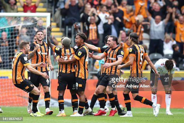 Jean Michaël Seri of Hull City scores a late winner during the Sky Bet Championship match between Hull City and Bristol City at MKM Stadium on July...