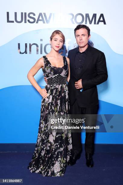 Caylee Cowan and Casey Affleck attend the photocall at the LuisaViaRoma for Unicef event at La Certosa di San Giacomo on July 30th in Capri, Italy.