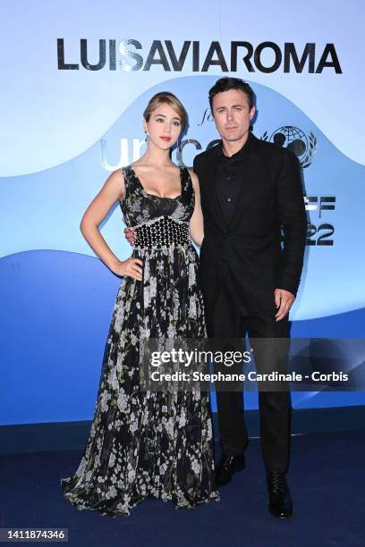 Caylee Cowan and Casey Affleck attend the Luisaviaroma For UNICEF Gala on July 30, 2022 in Capri, Italy.