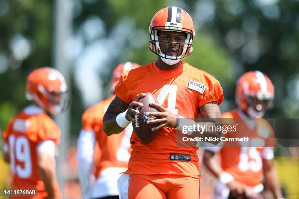 Deshaun Watson of the Cleveland Browns runs a drill during Cleveland Browns training camp at CrossCountry Mortgage Campus on July 30, 2022 in Berea,...